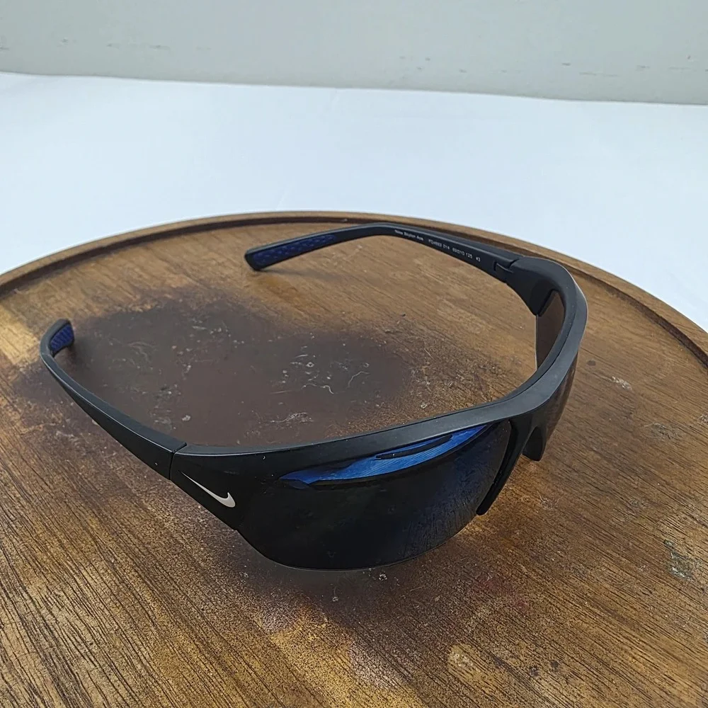 Nike Skylon Ace Sunglasses Mens 69-10-125 Black Blue Tinted Shield FQ4683-014